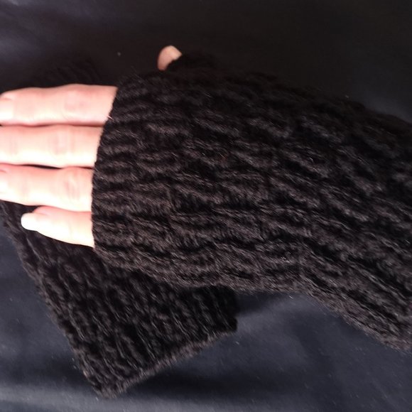 Black Knit Fingerless Texting Gloves Mittens Glovelets Product of Canada - Picture 6 of 7